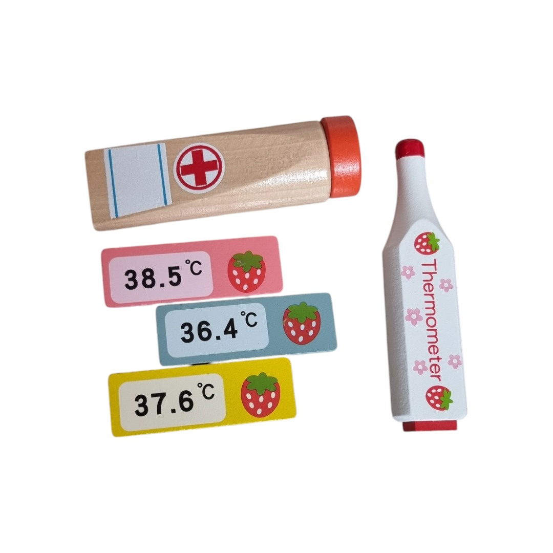 Drewniany Zestaw Lekarza Strawberry Clinic – Walizka i Akcesoria - obrazek 7