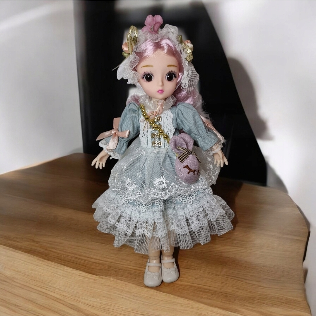 Elegancka Lalka Kolekcjonerska Princesa 30 cm w Balowej Sukni - Edycja Limitowana w Pudełku - obrazek 2
